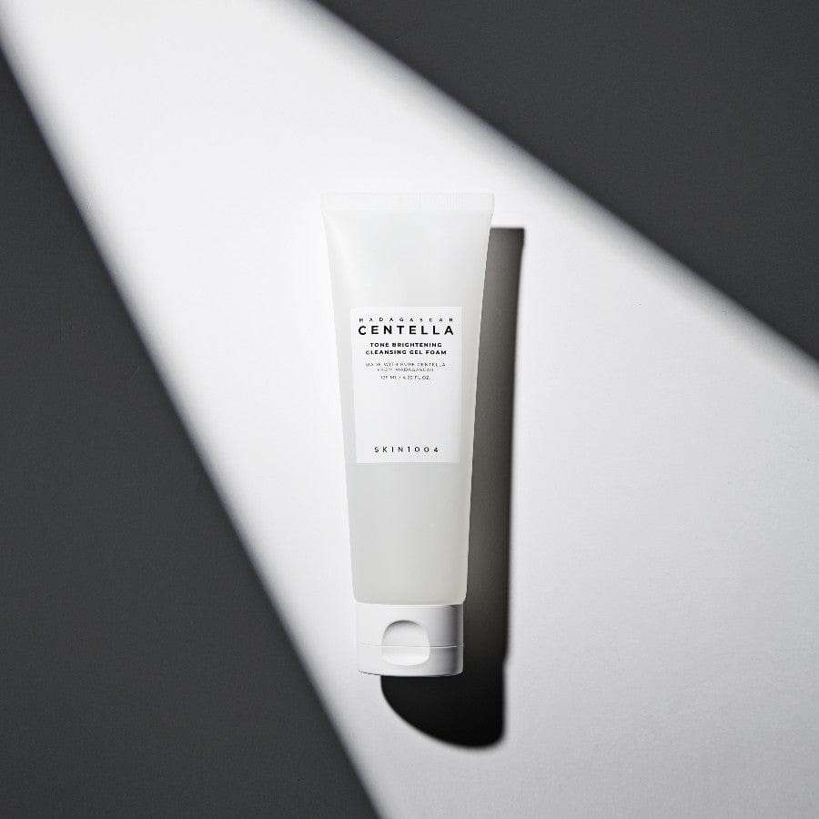 Tone Brightening Cleansing Gel Foam 3
