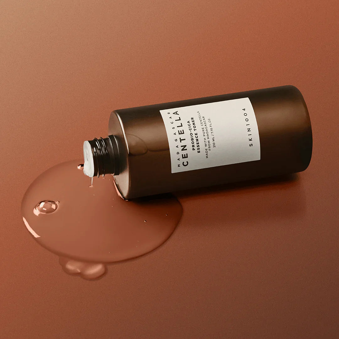 Skin1004 Probio-Cica Essence Toner textura